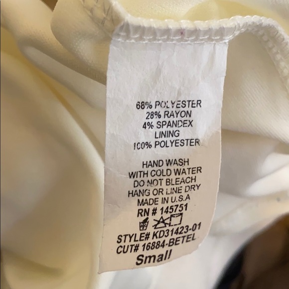 Maternity white dress - Picture 3 of 3